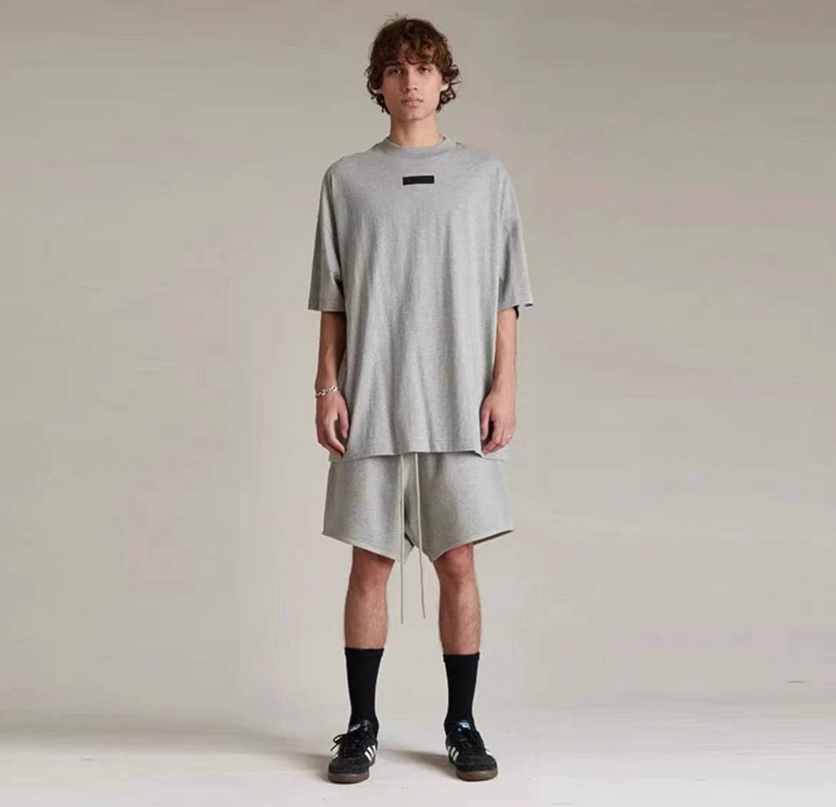 K-pop merchandise collection featuring trendy apparel and accessories for fans of popular Korean pop groups. Perfect for showcasing your K-pop fandom with stylish and unique items.
